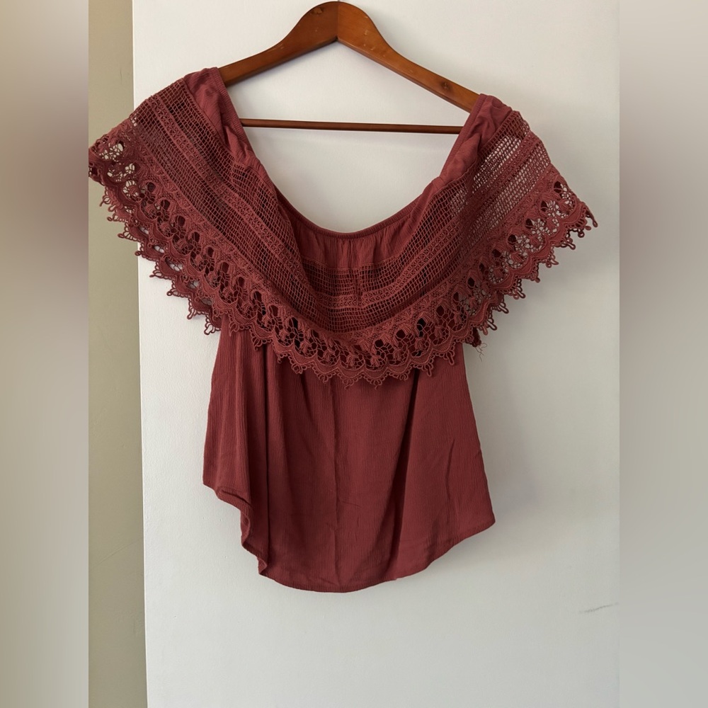 Socialite Lace Trimmed Off-Shoulder Blouse in Rust